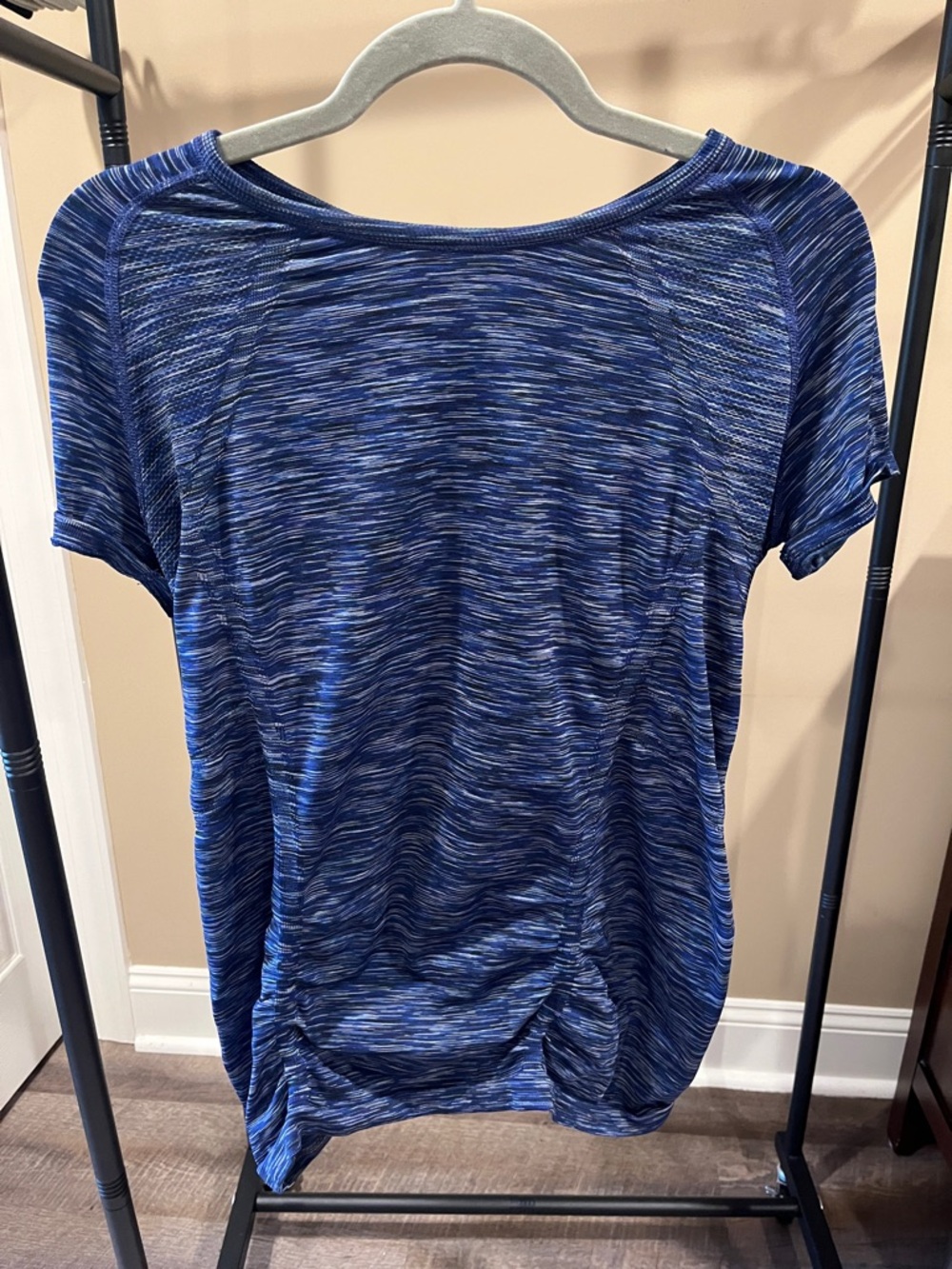 Athleta Women’s Blue Space-Dye Short Sleeve Top